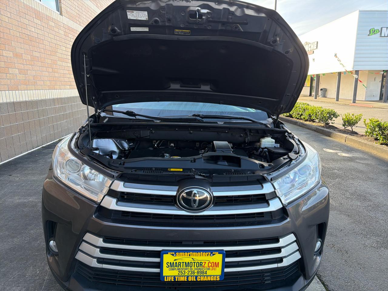 Toyota Highlander XLE AWD V6 2017