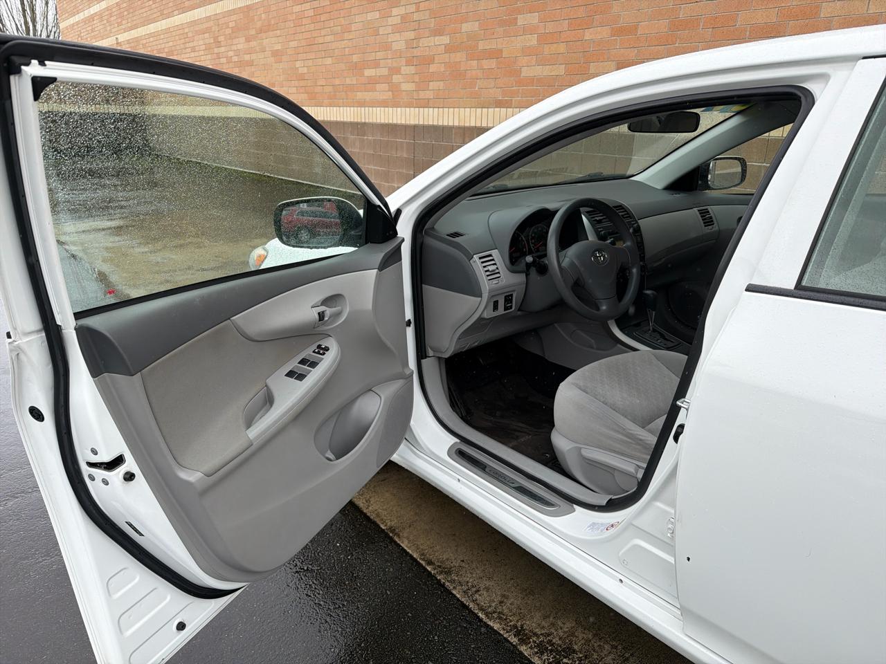 Toyota Corolla S 4-Speed AT 2009