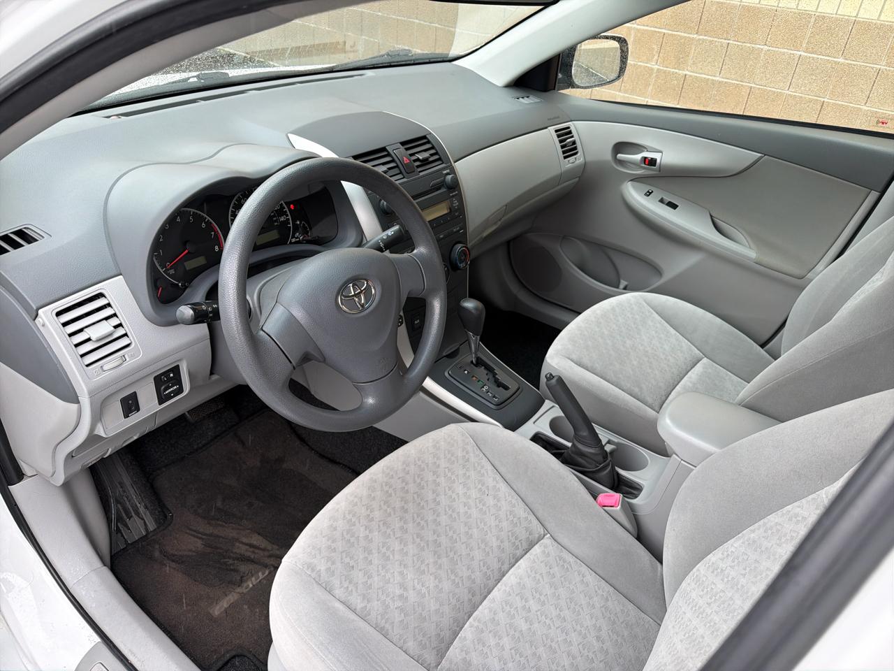 Toyota Corolla S 4-Speed AT 2009