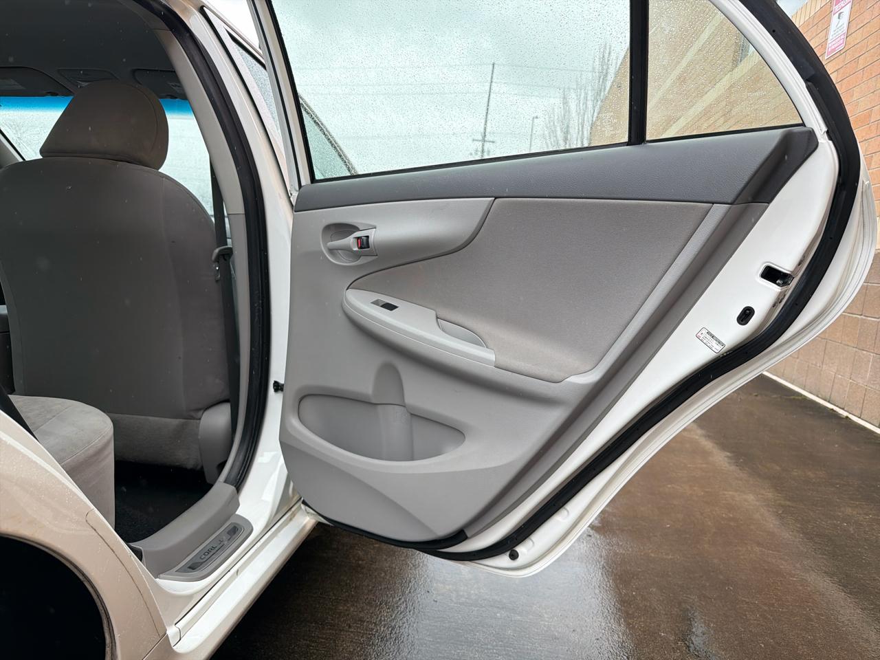 Toyota Corolla S 4-Speed AT 2009