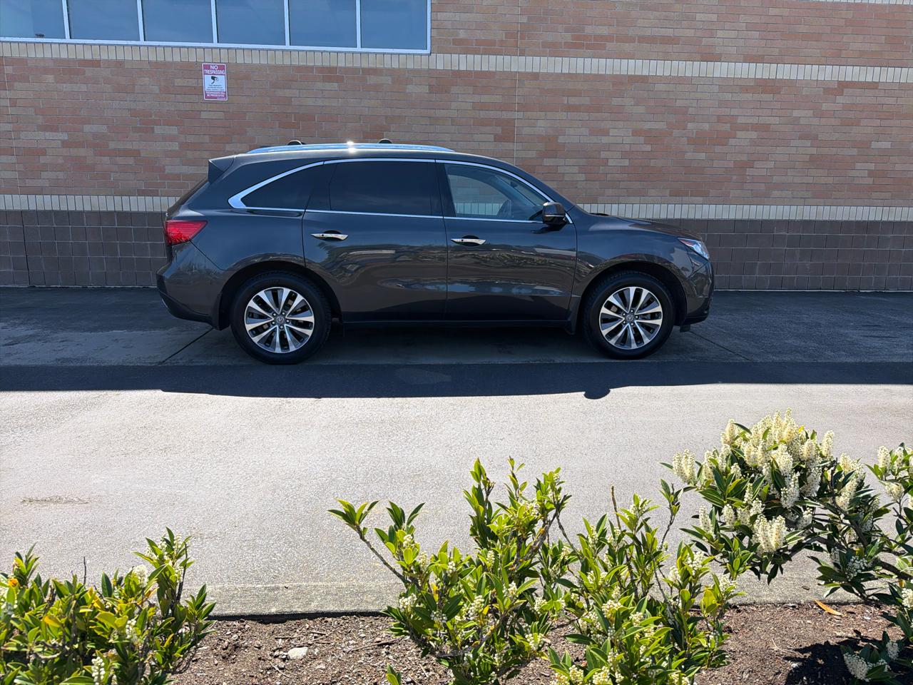 Acura MDX SH-AWD 6-Spd AT w/Tech Package 2015