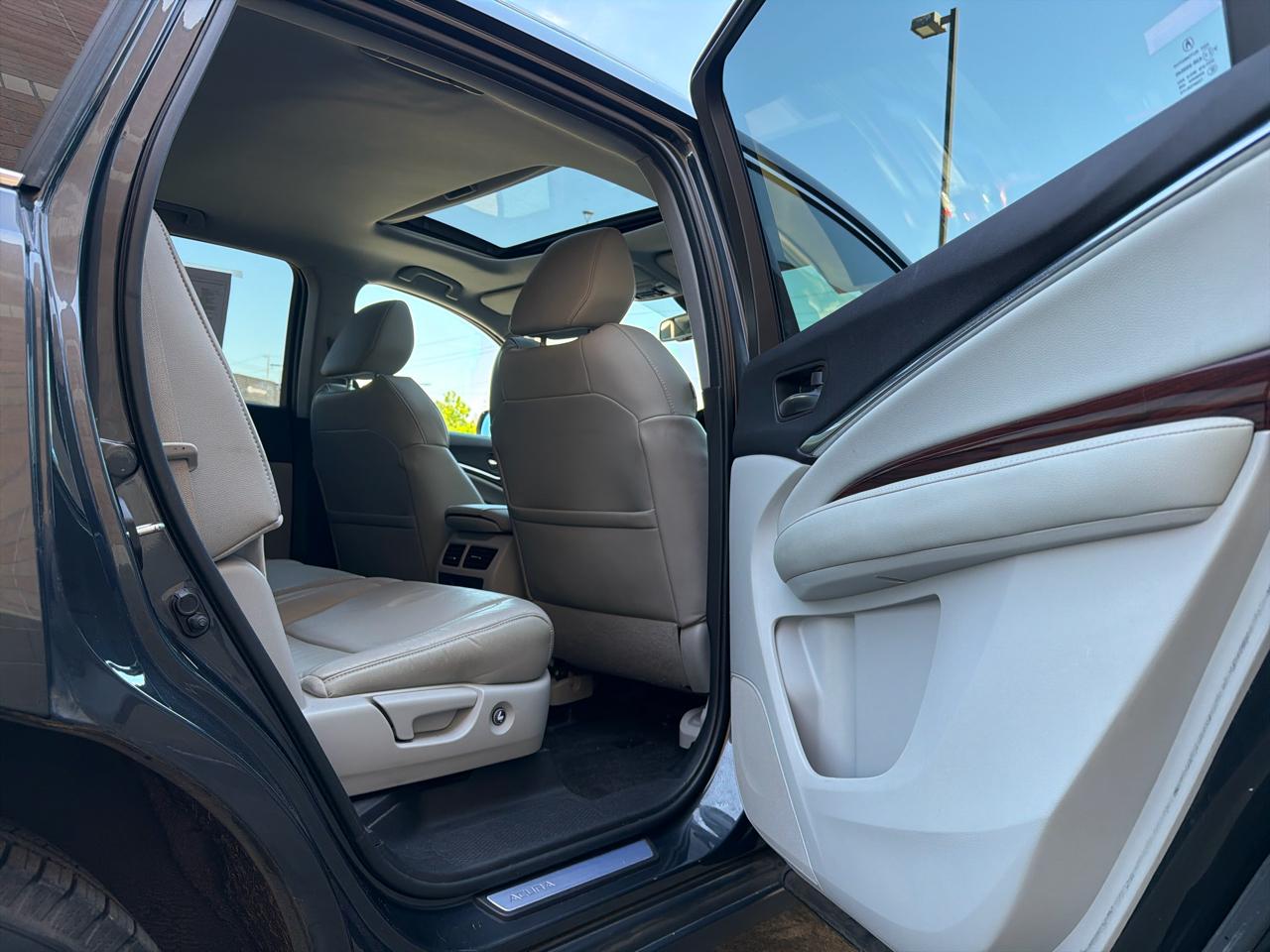 Acura MDX SH-AWD 6-Spd AT w/Tech Package 2015