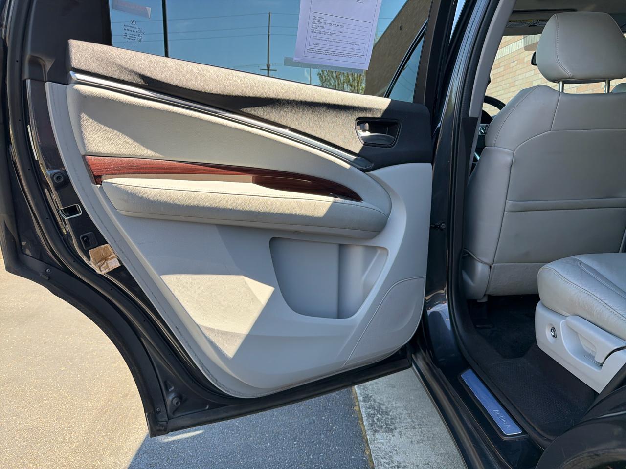 Acura MDX SH-AWD 6-Spd AT w/Tech Package 2015