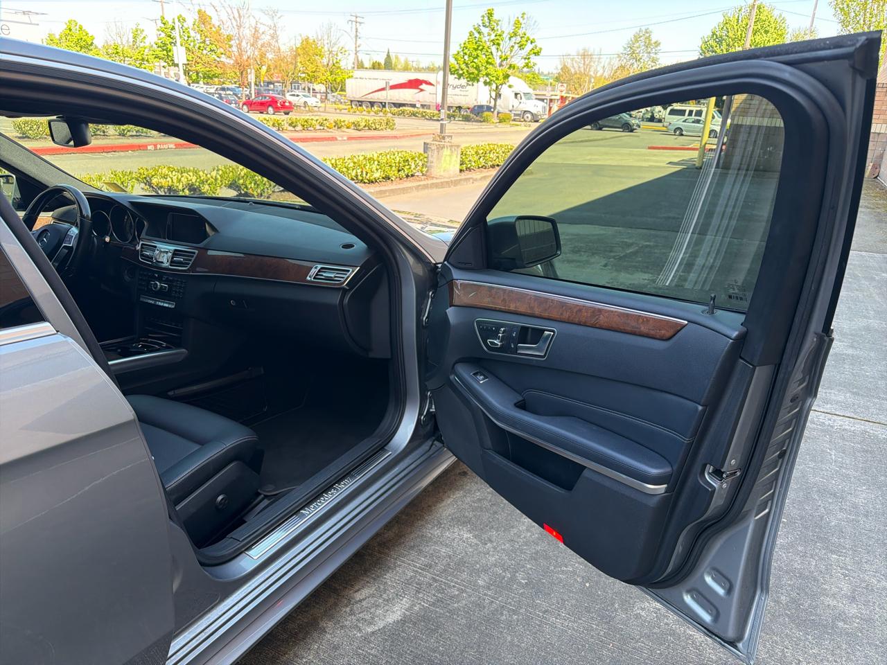 Mercedes-Benz E-Class E350 4MATIC Sedan 2014