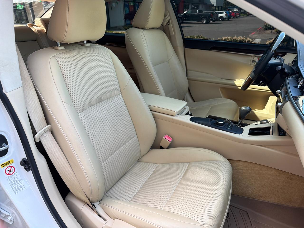 Lexus ES 350 Sedan 2014