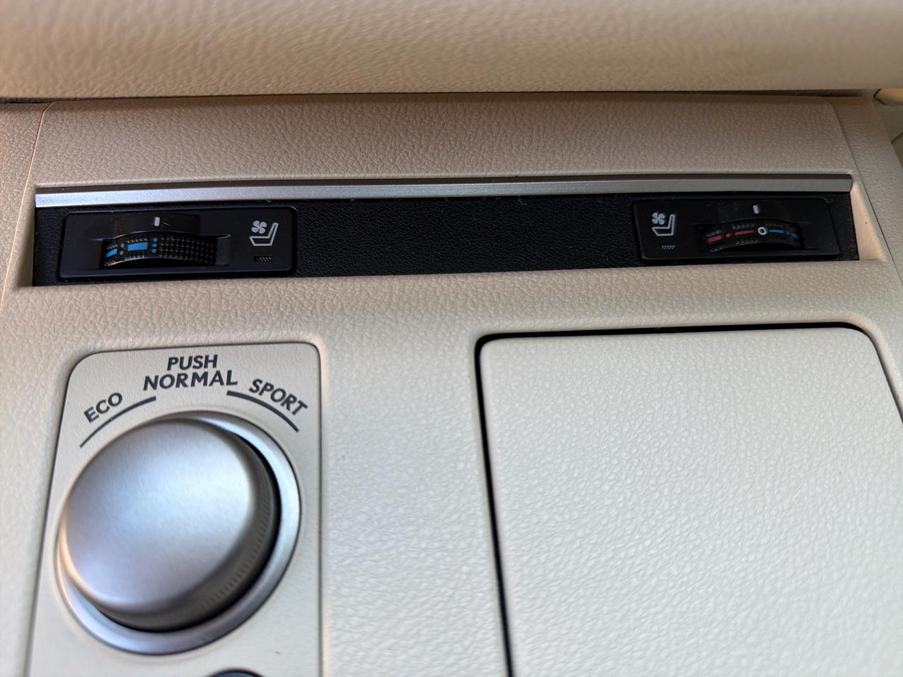 Lexus ES 350 Sedan 2014