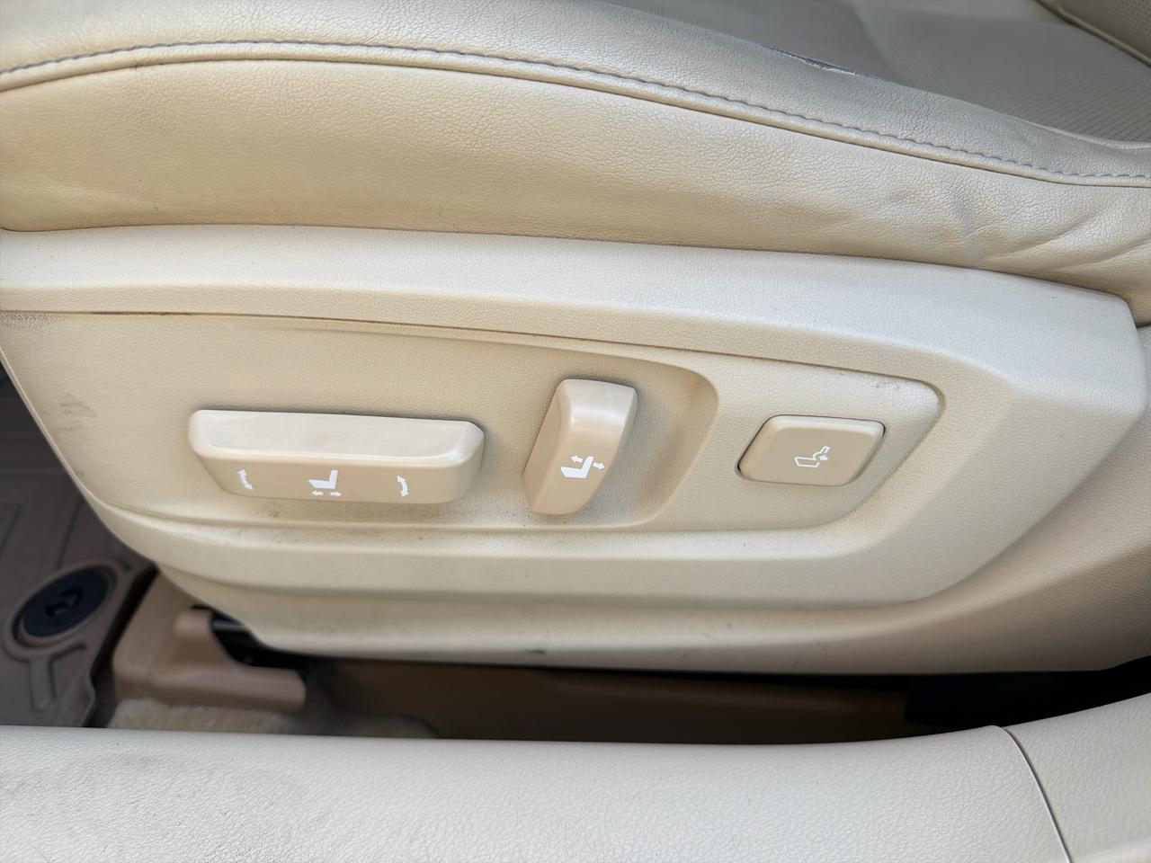 Lexus ES 350 Sedan 2014