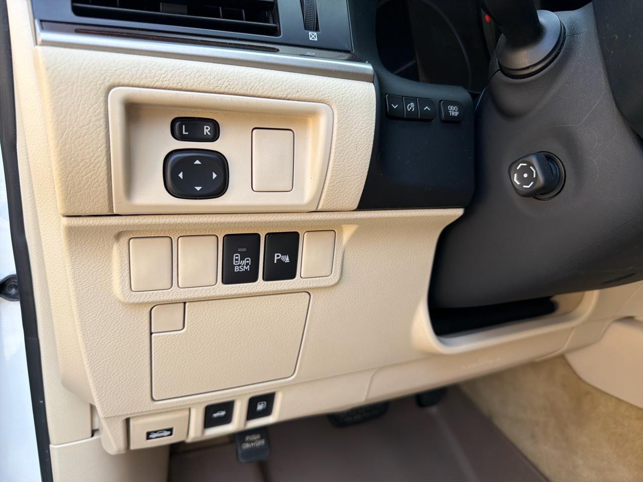 Lexus ES 350 Sedan 2014