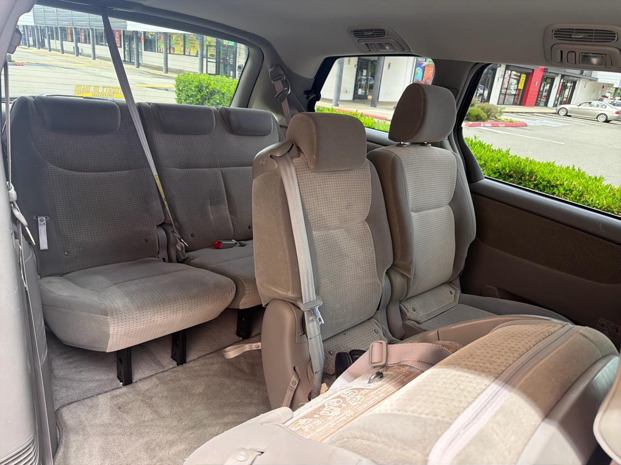 Toyota Sienna LE 7-Passenger 2006