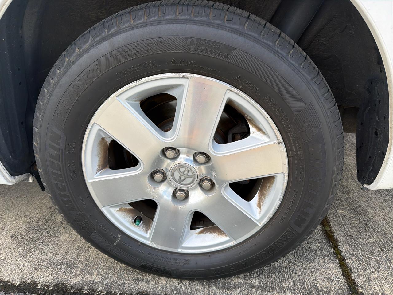 Toyota Sienna LE 7-Passenger 2006