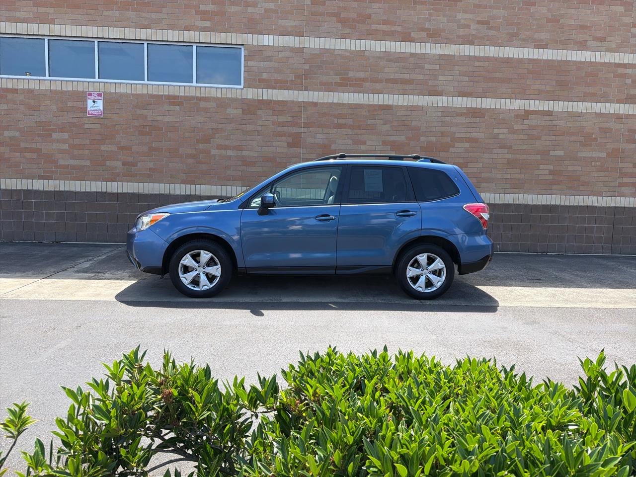 Subaru Forester 2.5i Premium PZEV CVT 2016