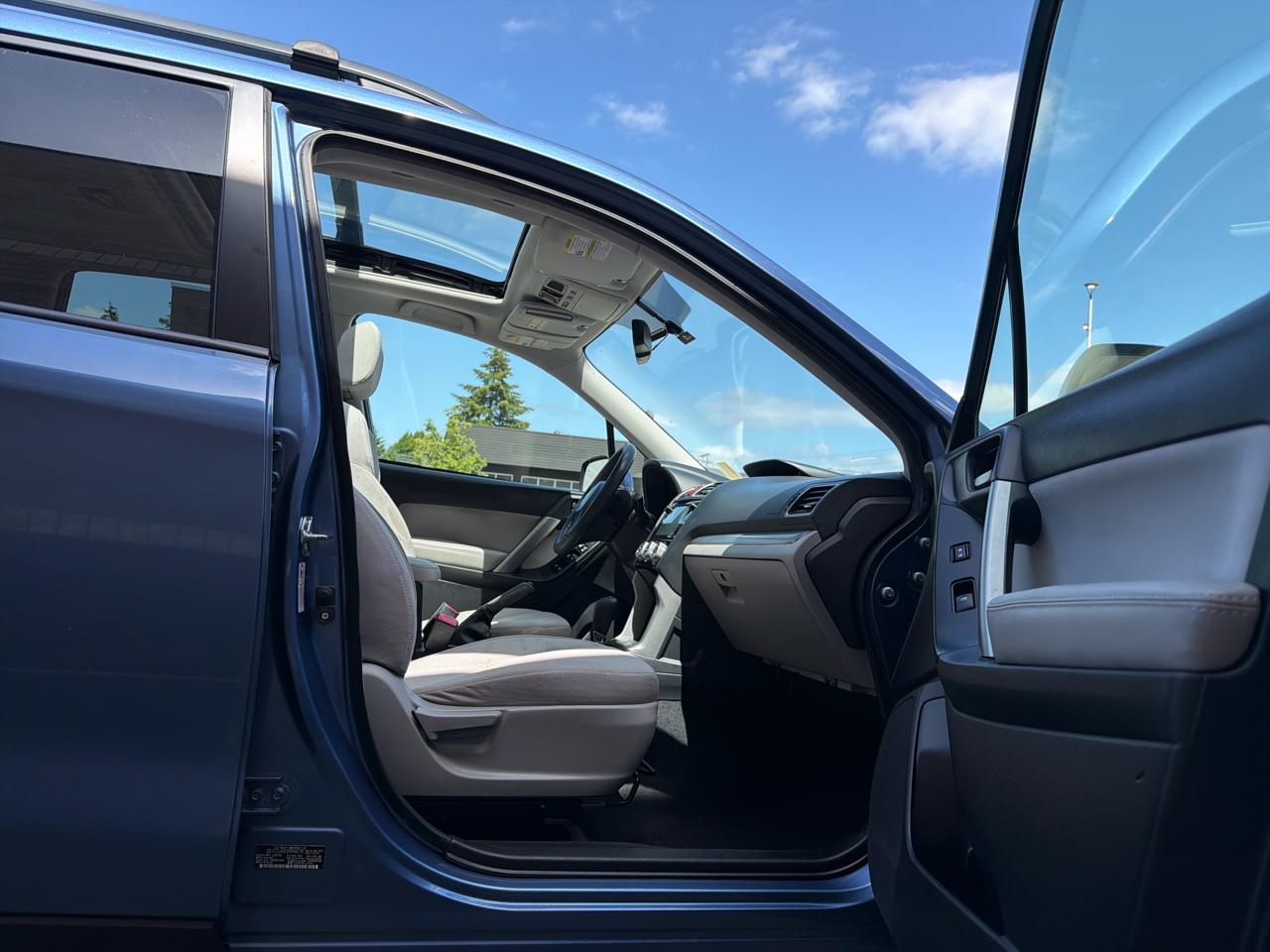 Subaru Forester 2.5i Premium PZEV CVT 2016