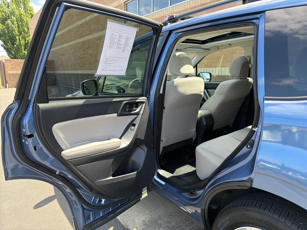 Subaru Forester 2.5i Premium PZEV CVT 2016