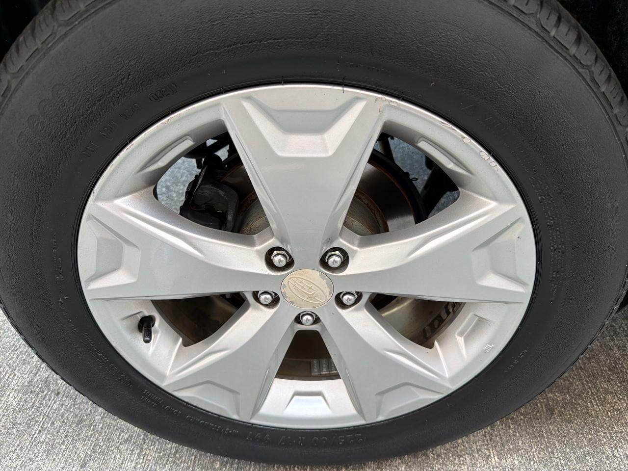 Subaru Forester 2.5i Premium PZEV CVT 2016
