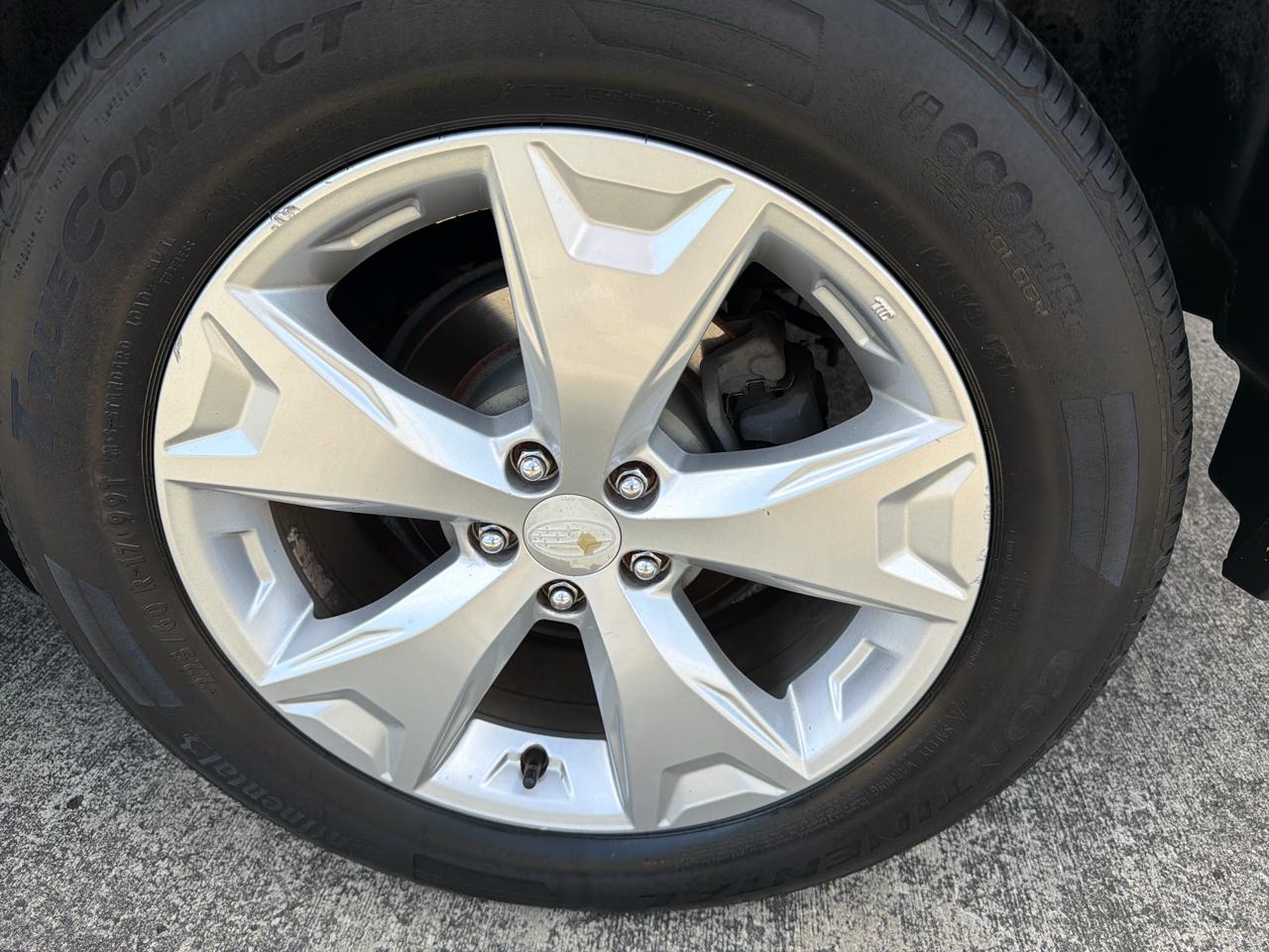 Subaru Forester 2.5i Premium PZEV CVT 2016