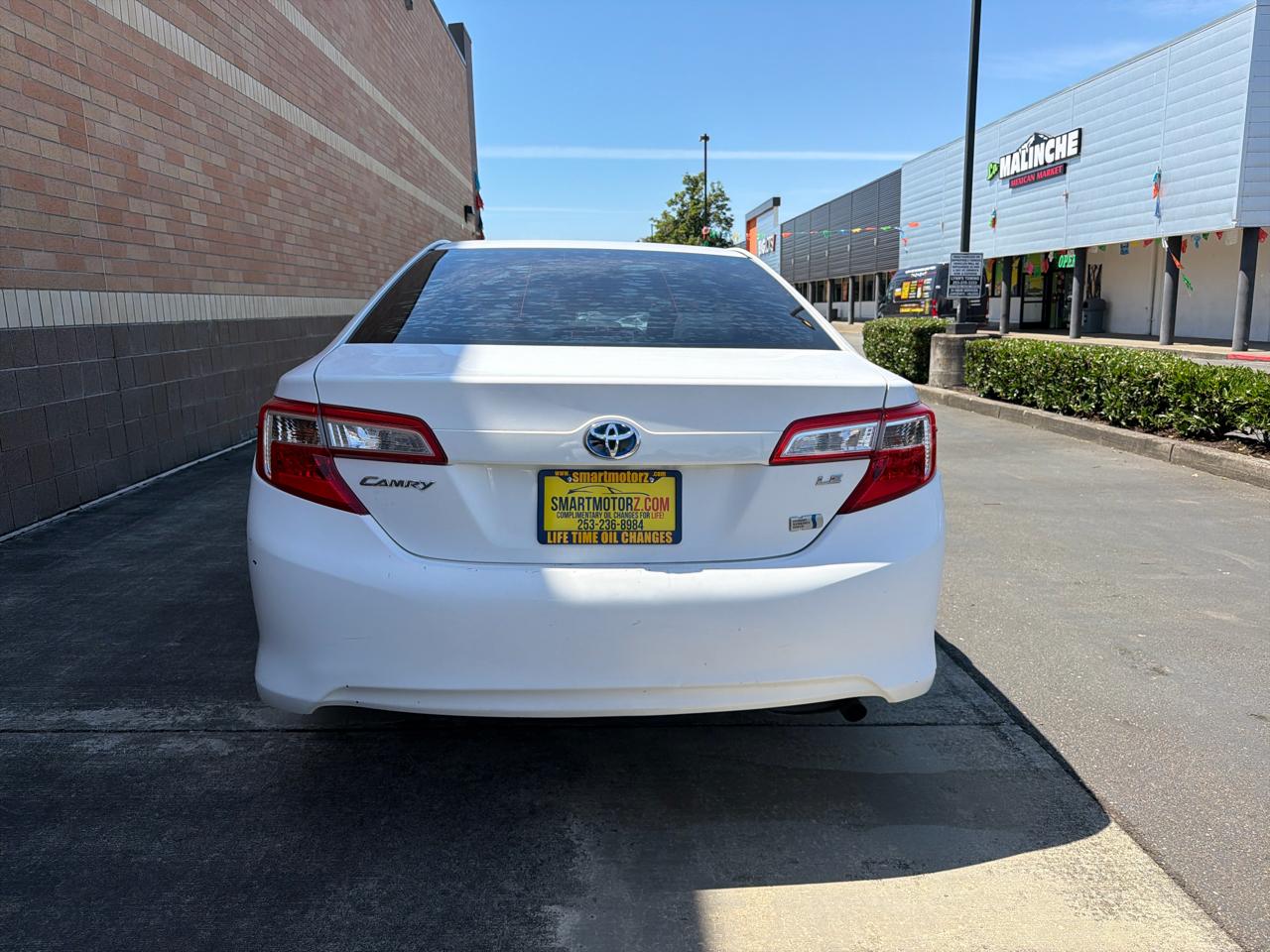 Toyota Camry Hybrid XLE 2014