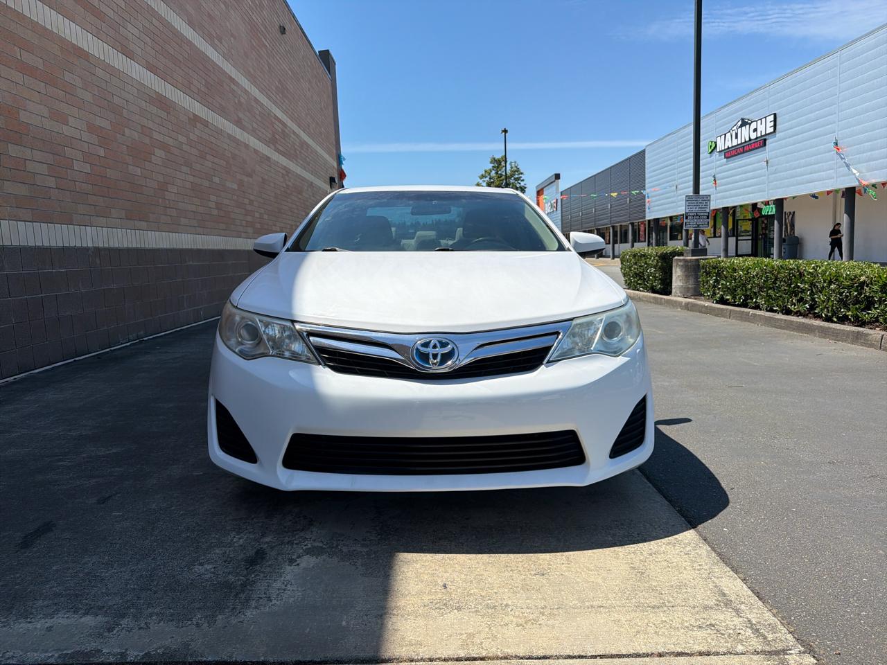 Toyota Camry Hybrid XLE 2014