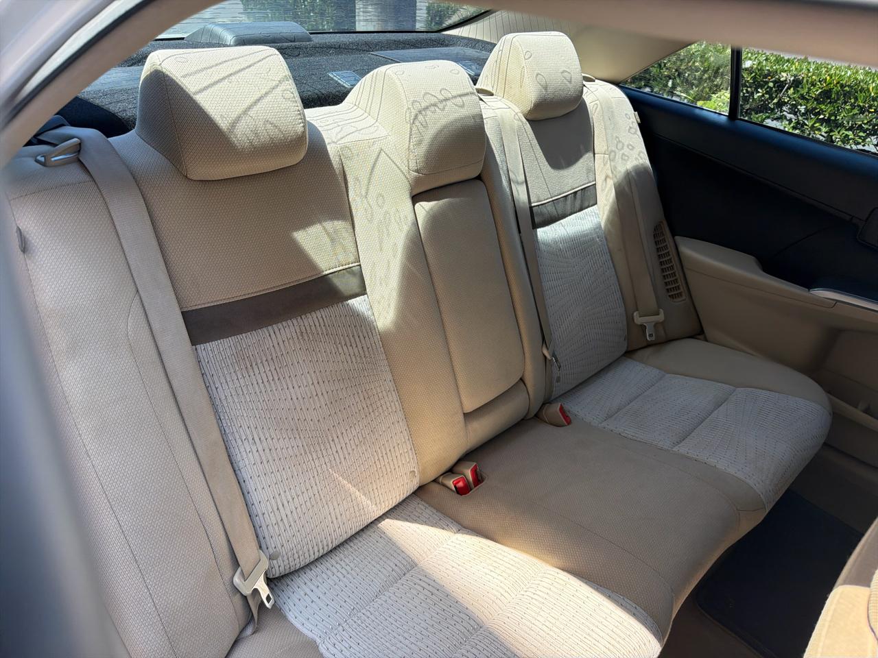 Toyota Camry Hybrid XLE 2014