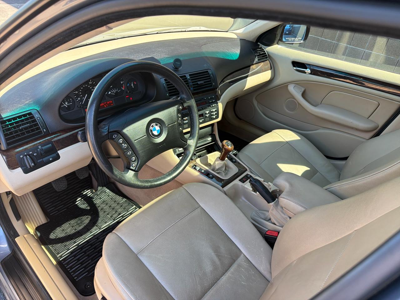 BMW 3-Series 325i Sedan 2003