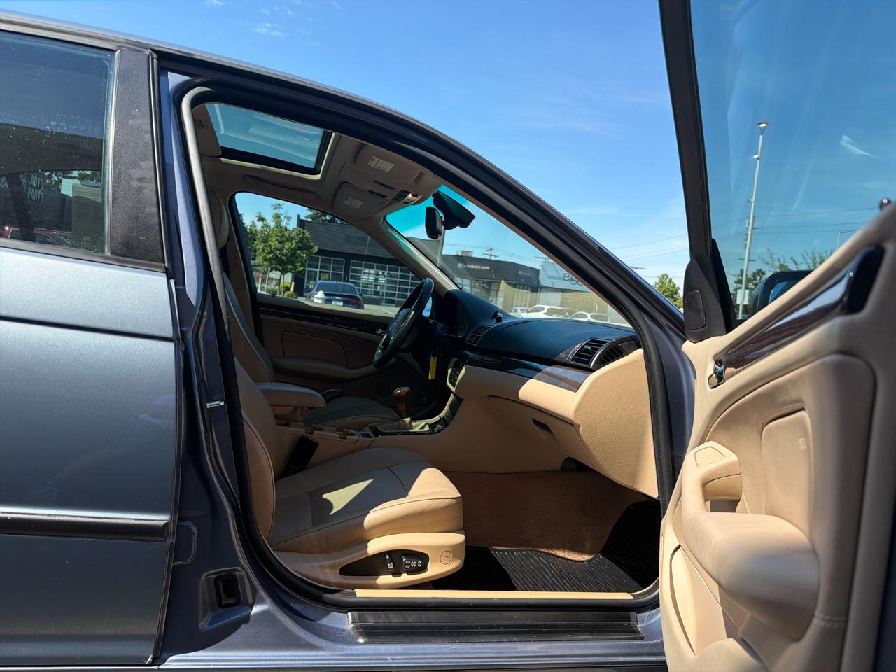 BMW 3-Series 325i Sedan 2003