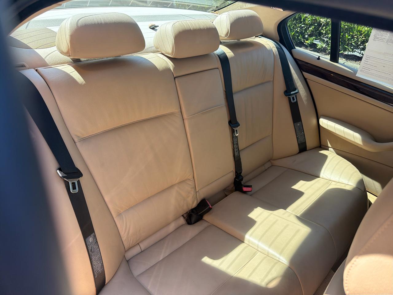BMW 3-Series 325i Sedan 2003