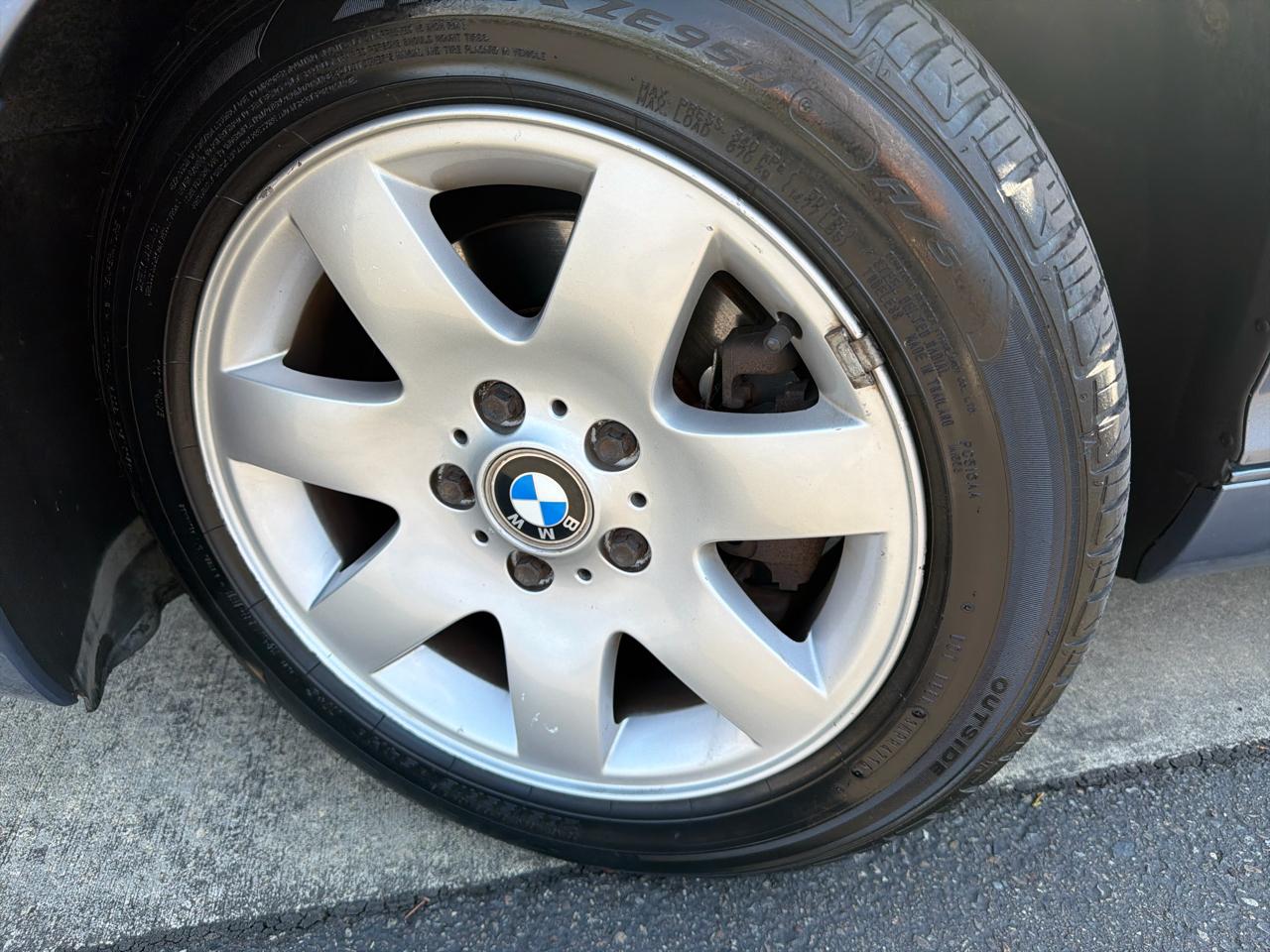 BMW 3-Series 325i Sedan 2003