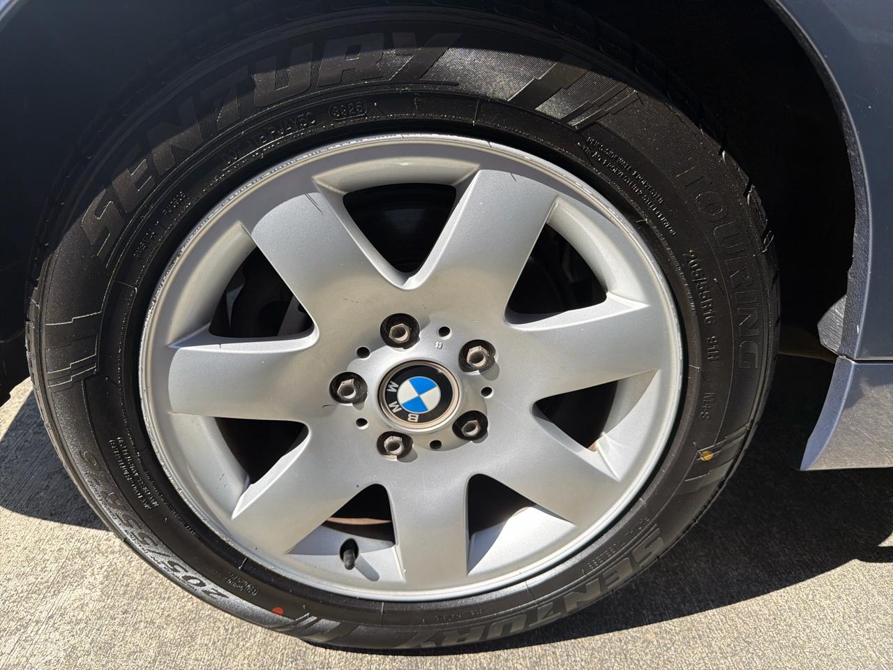 BMW 3-Series 325i Sedan 2003