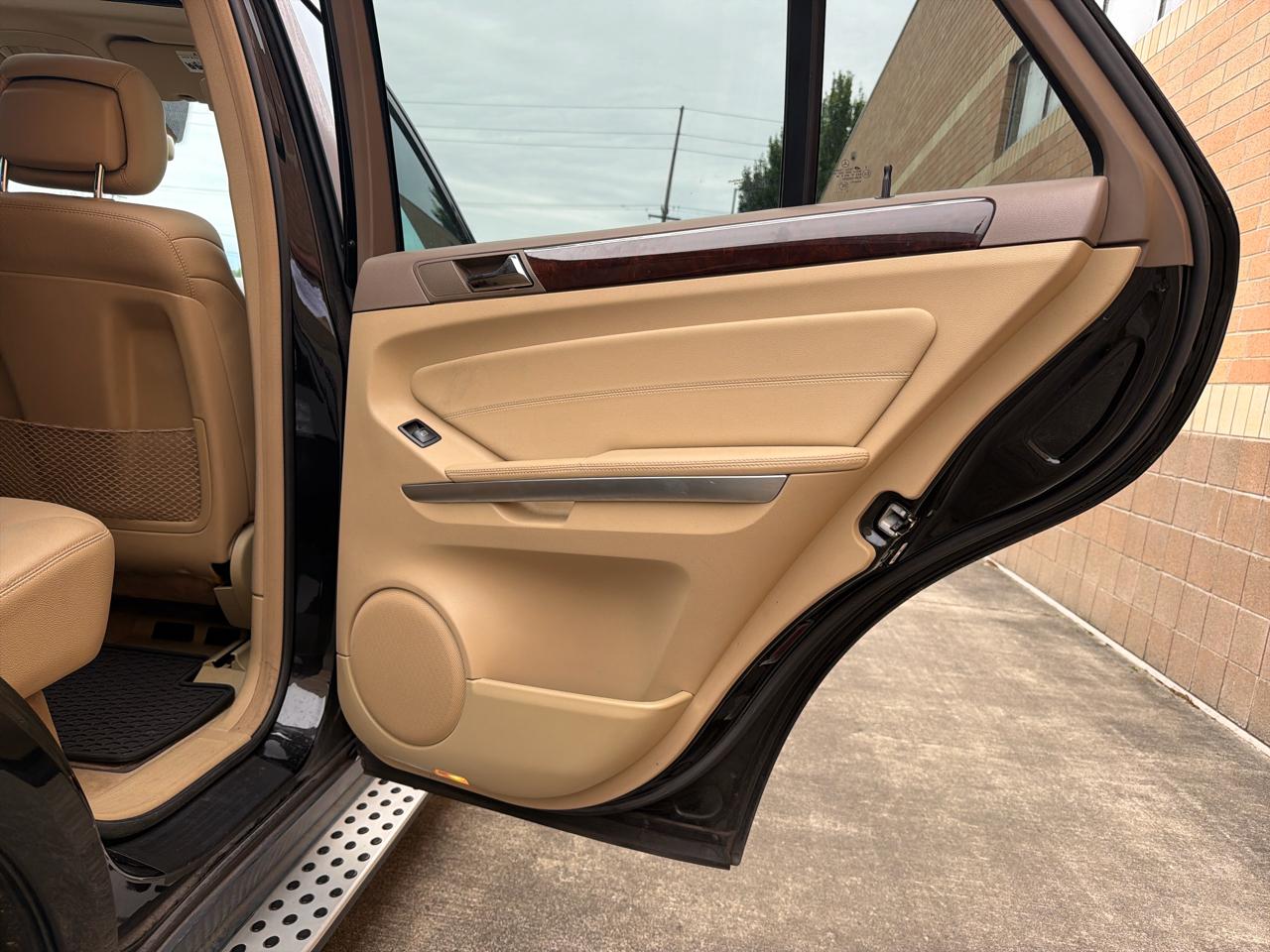 Mercedes-Benz M-Class ML350 4MATIC 2010