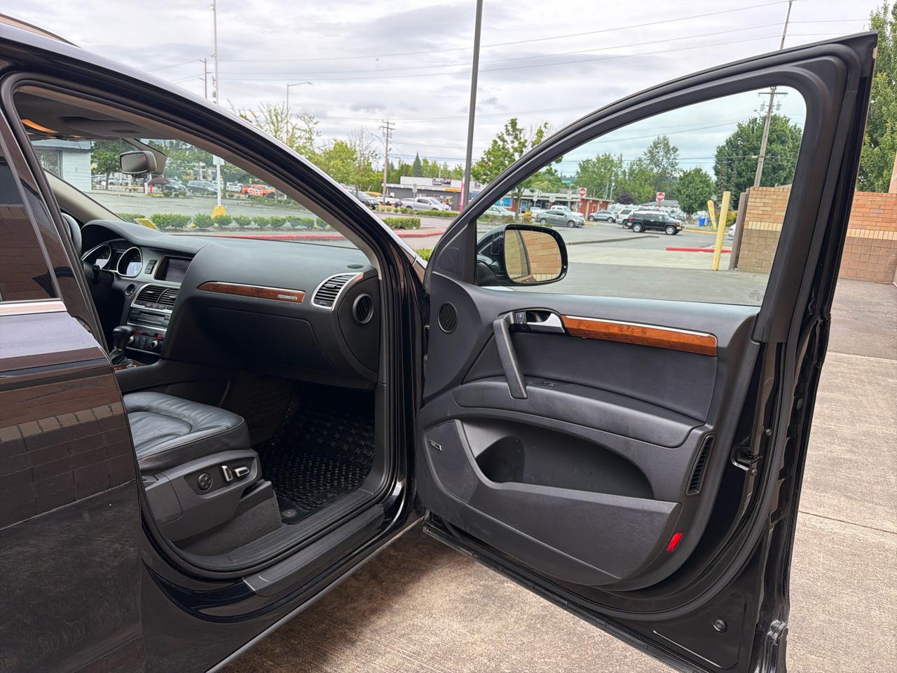 Audi Q7 3.0T Premium Plus quattro 2015