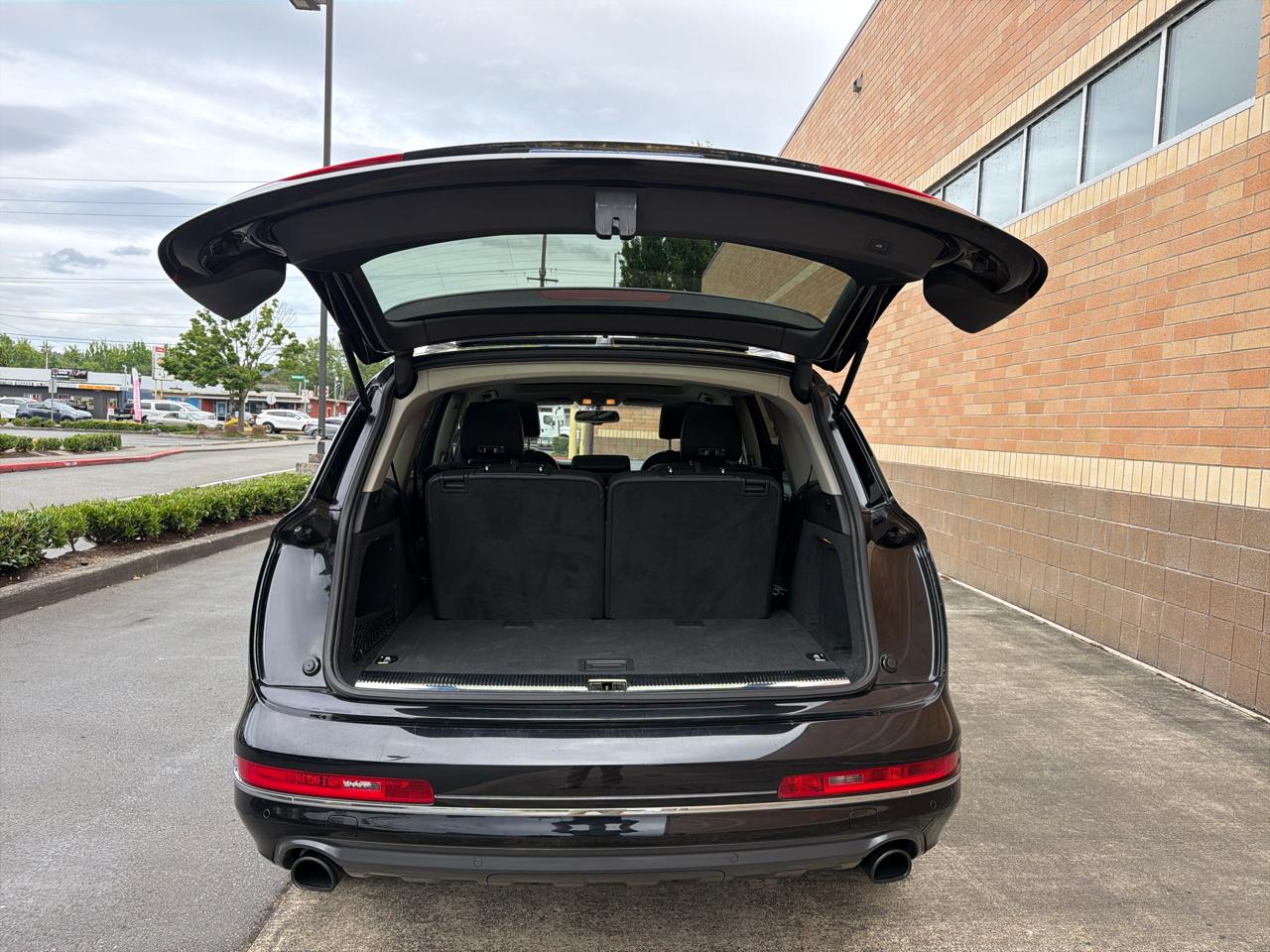 Audi Q7 3.0T Premium Plus quattro 2015