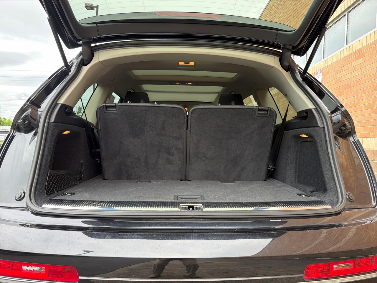 Audi Q7 3.0T Premium Plus quattro 2015