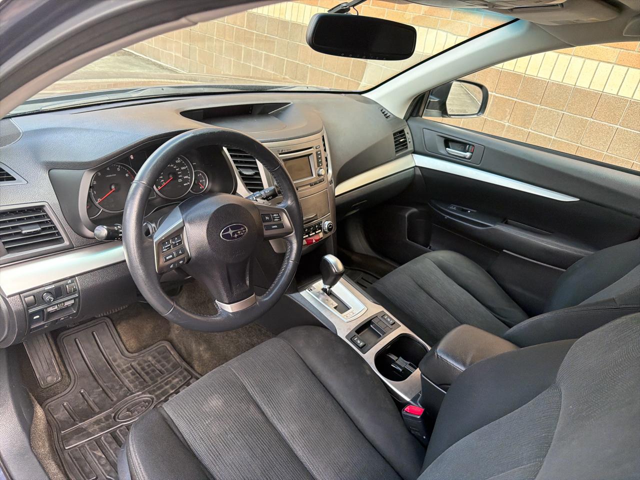 Subaru Outback 2.5i Premium 2014