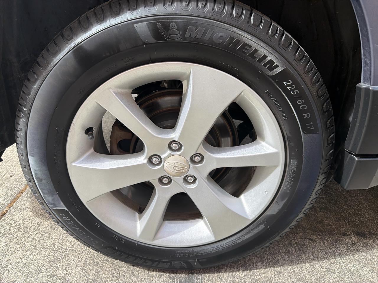 Subaru Outback 2.5i Premium 2014