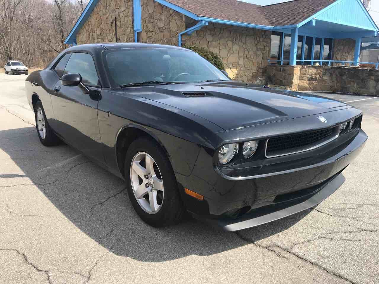 Used 2010 Dodge Challenger SE for Sale in North Vernon IN 47265 Payton