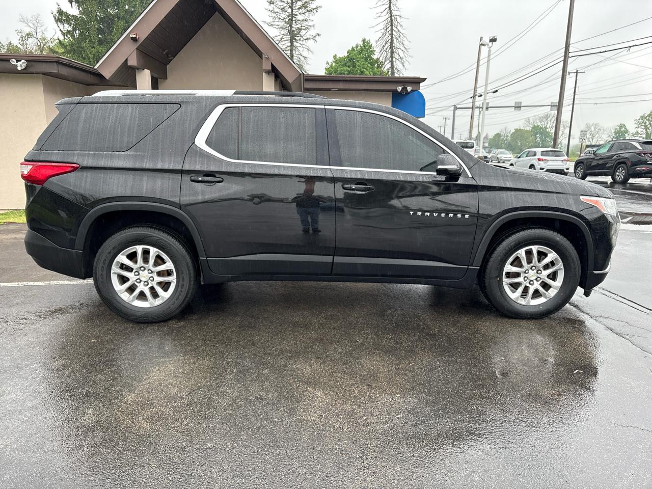 Chevrolet Traverse AWD 4dr LT Cloth w/1LT 2018