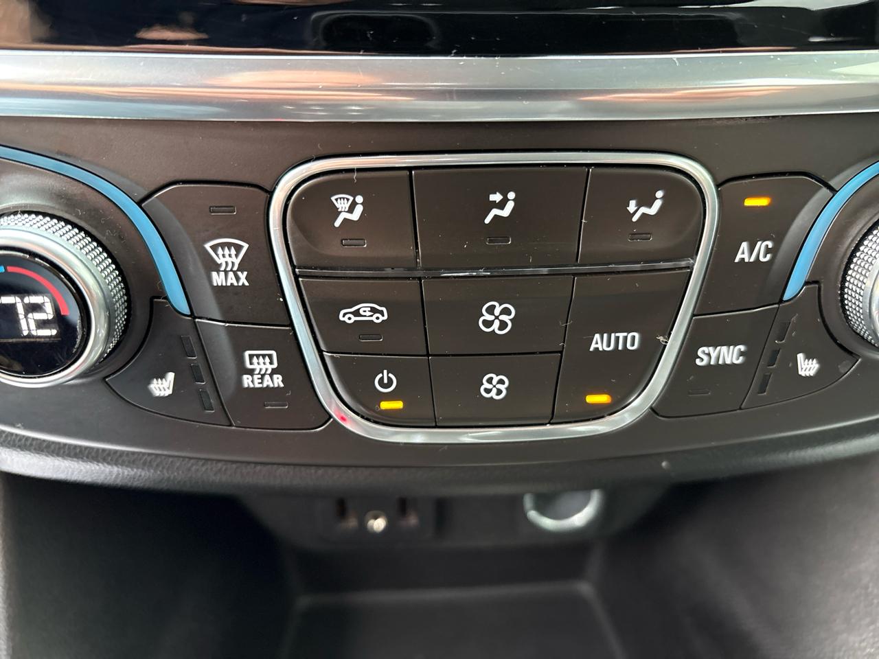 Chevrolet Traverse AWD 4dr LT Cloth w/1LT 2018