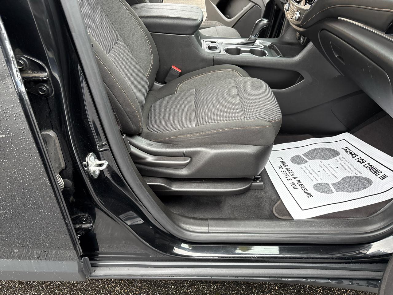 Chevrolet Traverse AWD 4dr LT Cloth w/1LT 2018