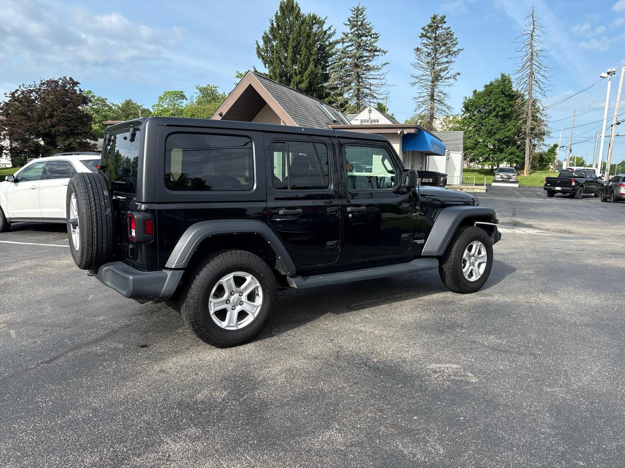 Jeep Wrangler Unlimited Sport 4x4 2021