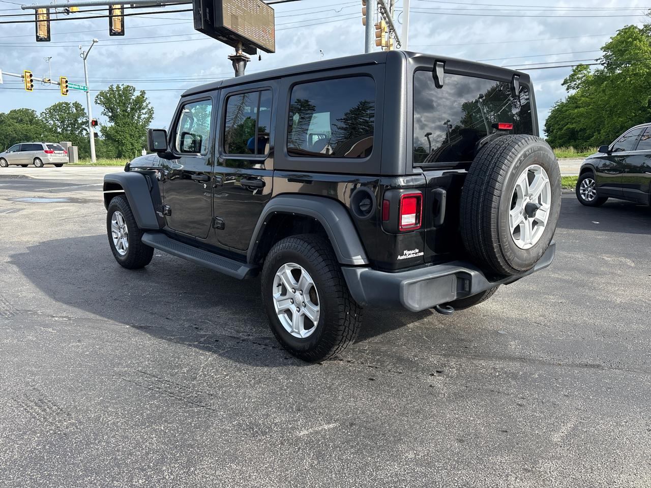 Jeep Wrangler Unlimited Sport 4x4 2021