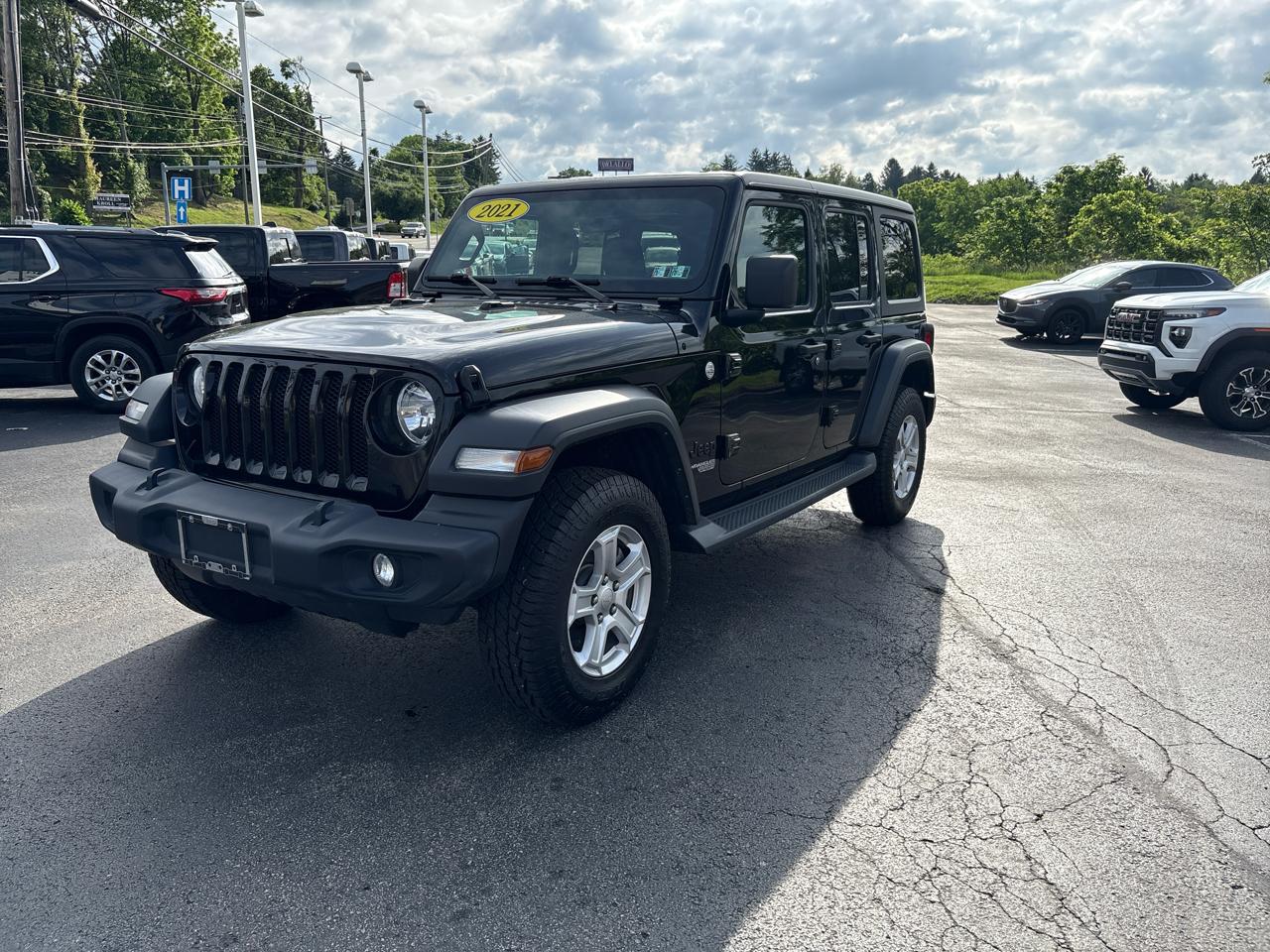 Jeep Wrangler Unlimited Sport 4x4 2021