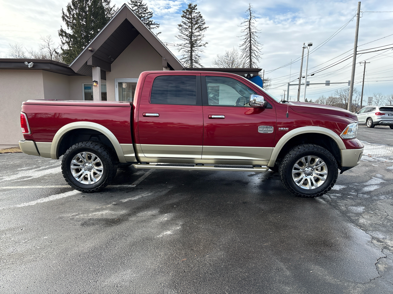 RAM 1500 4WD Crew Cab 140.5" Laramie Longhorn 2015