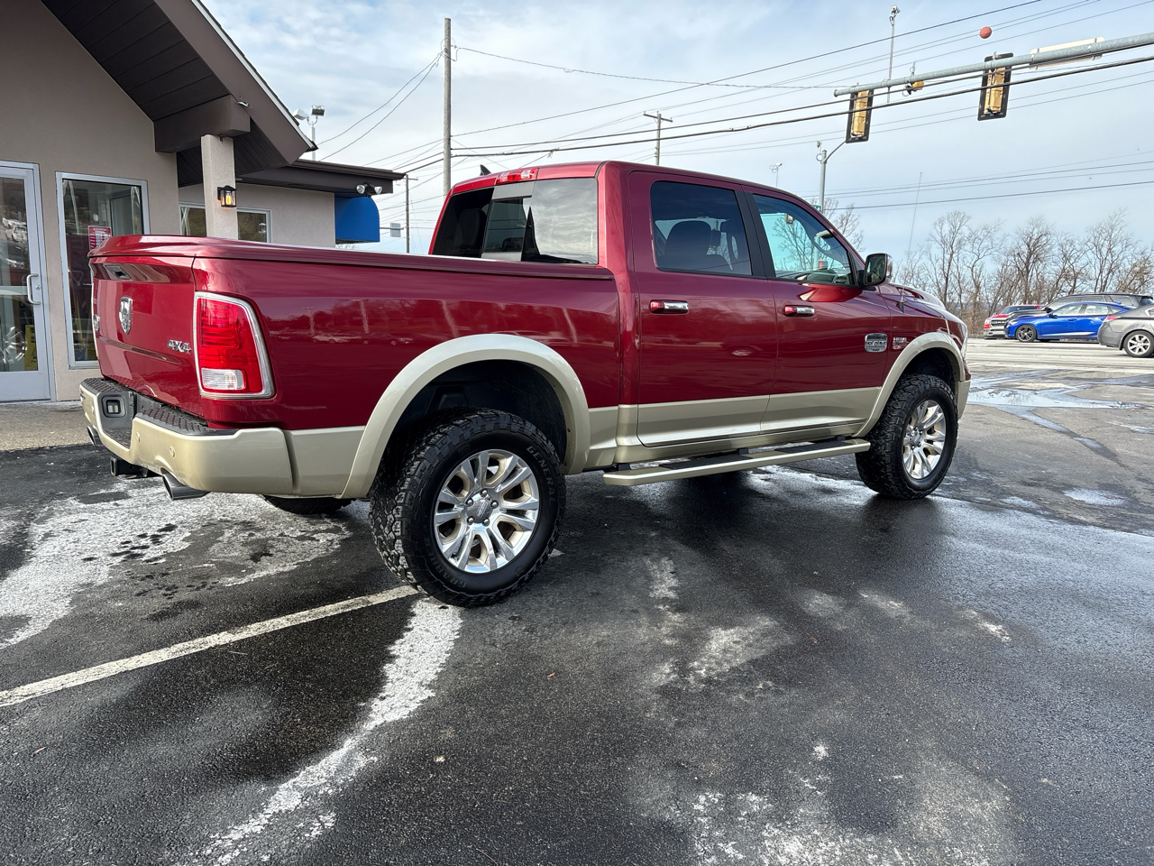 RAM 1500 4WD Crew Cab 140.5" Laramie Longhorn 2015