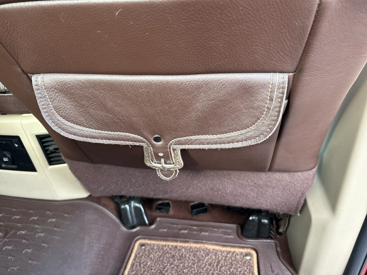 RAM 1500 4WD Crew Cab 140.5" Laramie Longhorn 2015