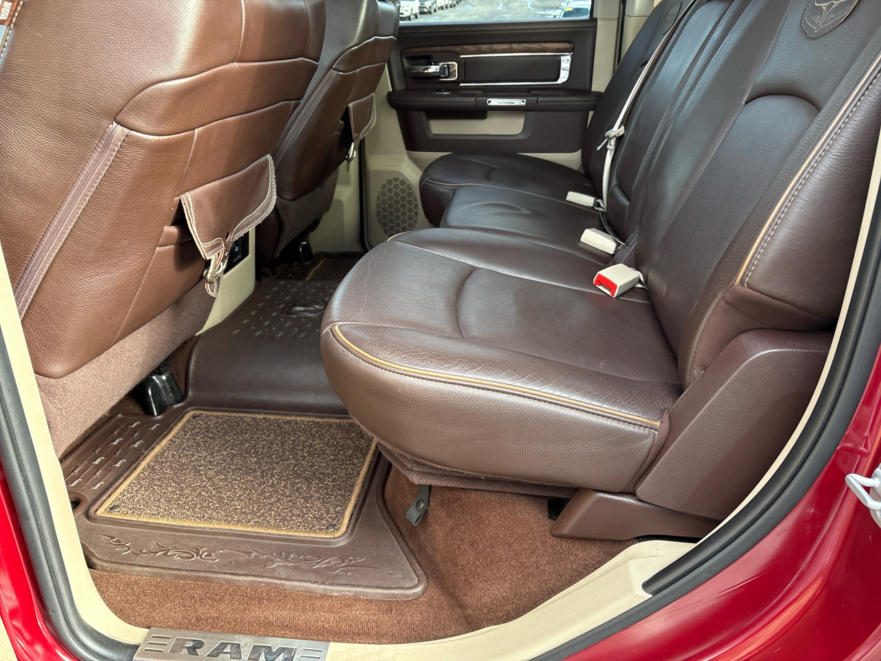 RAM 1500 4WD Crew Cab 140.5" Laramie Longhorn 2015