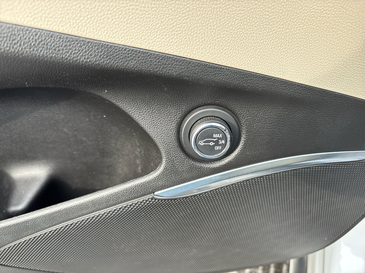 Buick Enclave AWD 4dr Essence 2020