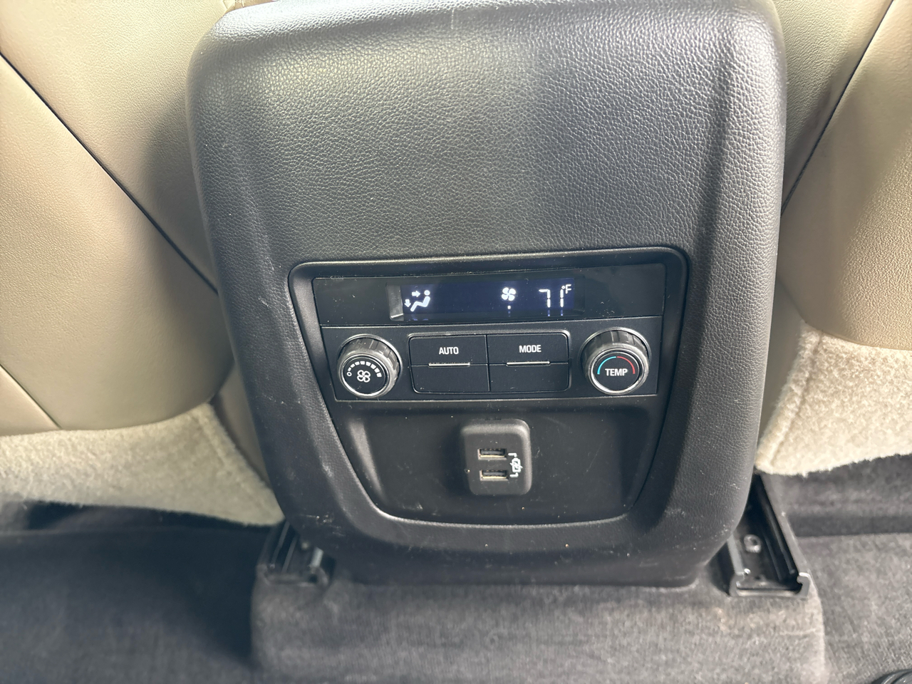 Buick Enclave AWD 4dr Essence 2020