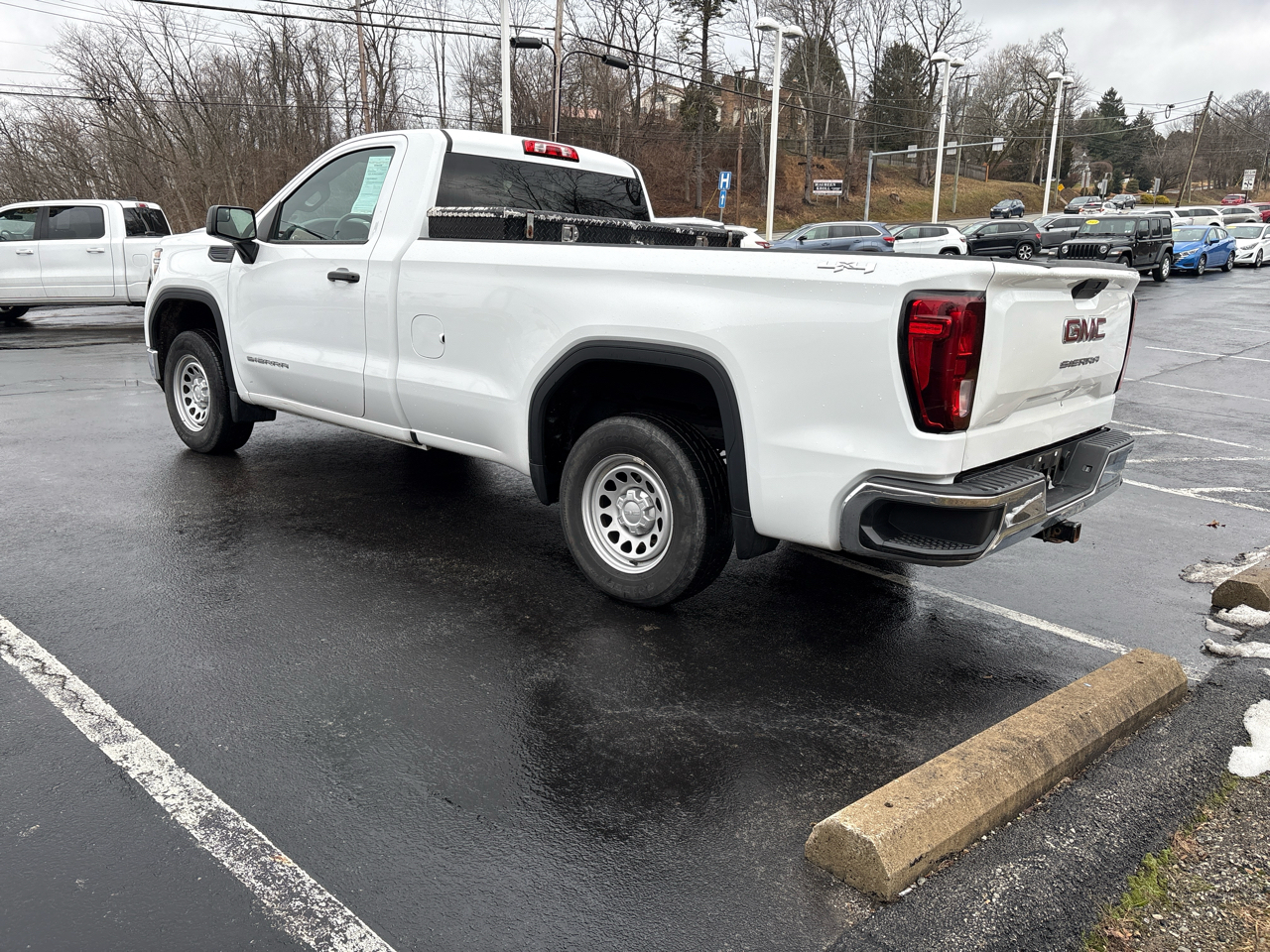GMC Sierra 1500 Limited 4WD Reg Cab 140" Pro 2022