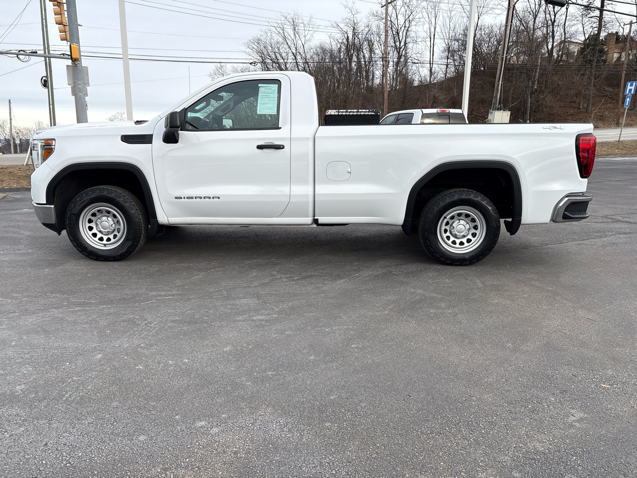 GMC Sierra 1500 Limited 4WD Reg Cab 140" Pro 2022