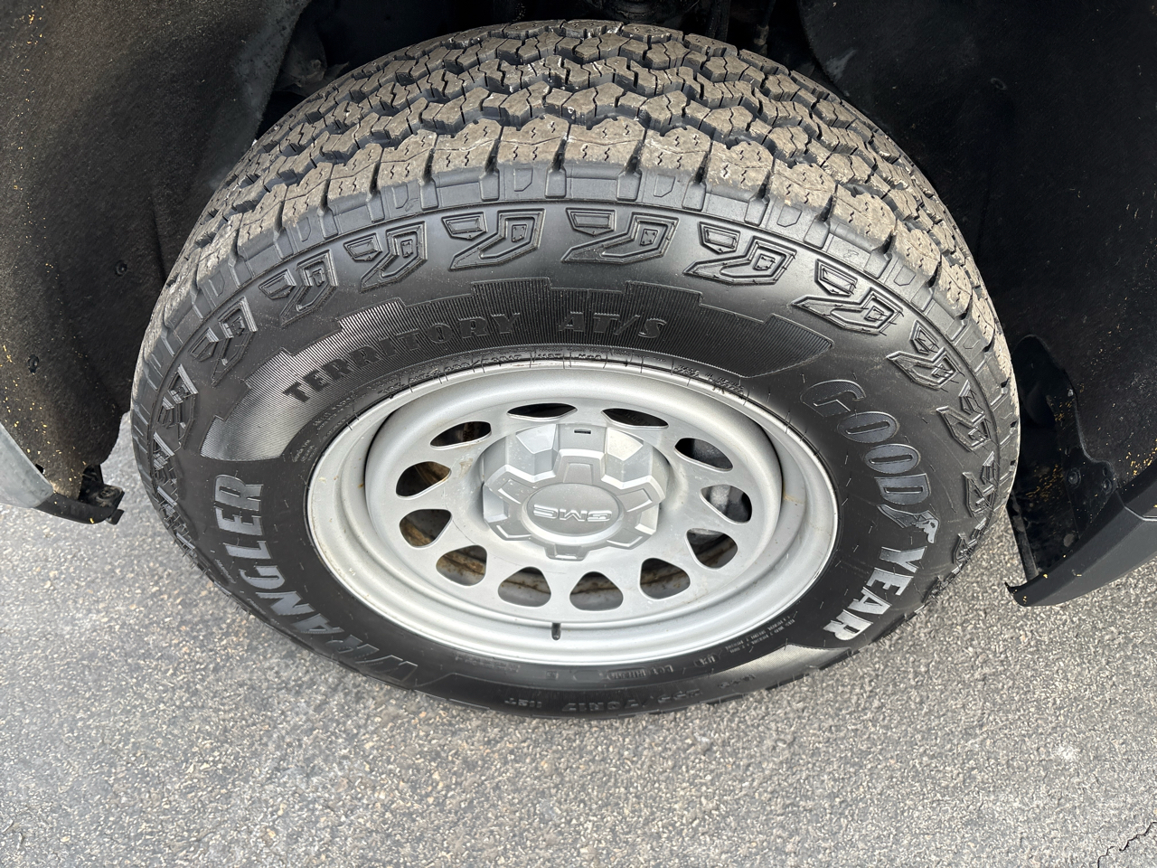 GMC Sierra 1500 Limited 4WD Reg Cab 140" Pro 2022