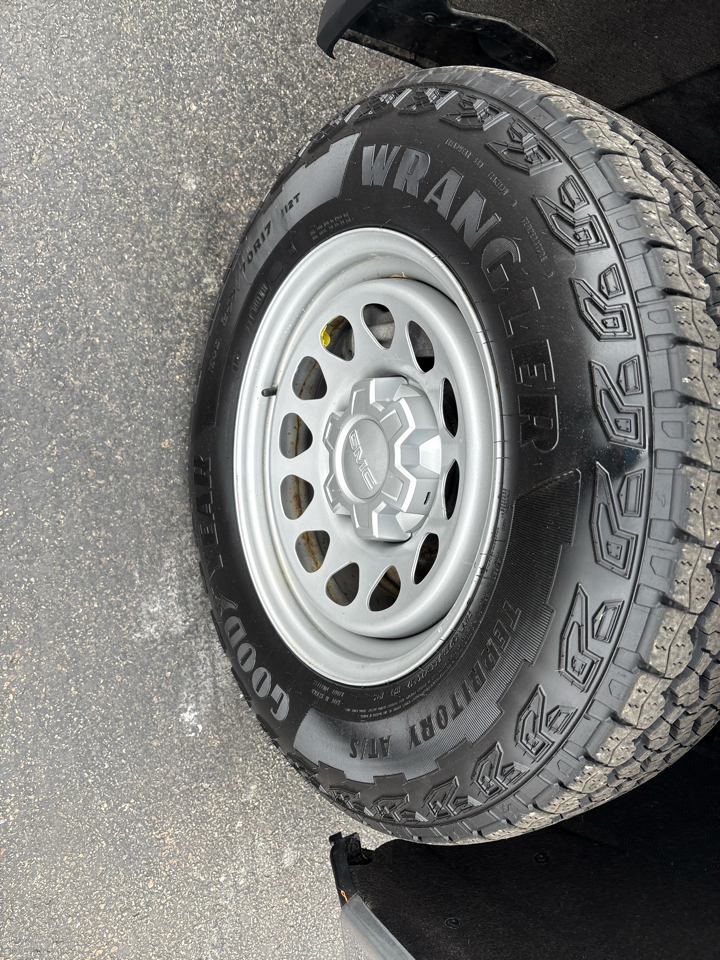 GMC Sierra 1500 Limited 4WD Reg Cab 140" Pro 2022